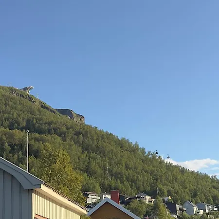 Apartamento Charming Part Of A House In Tromsdalen *