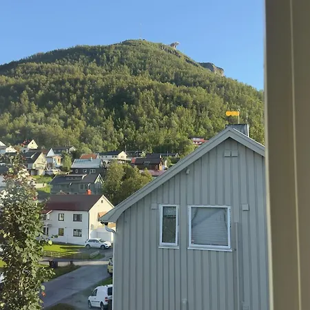 Apartamento Charming Part Of A House In Tromsdalen Tromsø